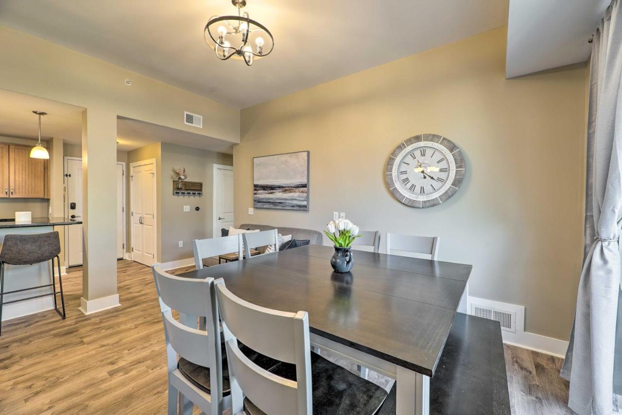 Grand Haven Condo - Walk To Nearby Hot Spots! Extérieur photo