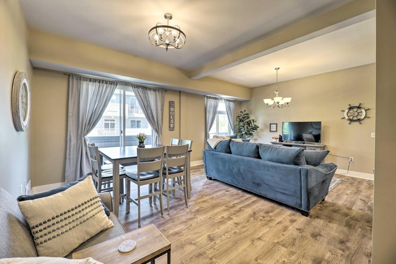 Grand Haven Condo - Walk To Nearby Hot Spots! Extérieur photo
