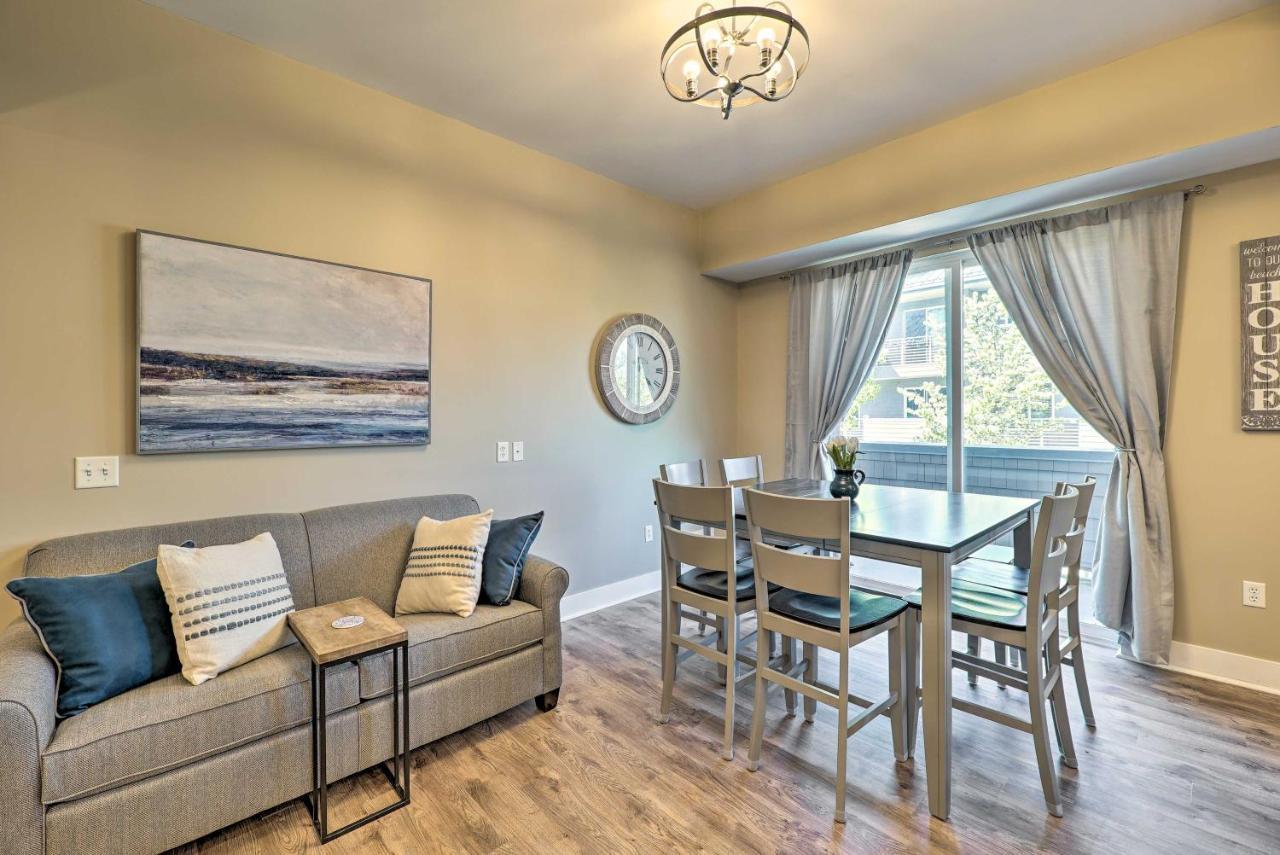 Grand Haven Condo - Walk To Nearby Hot Spots! Extérieur photo