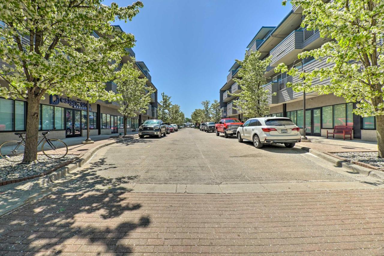 Grand Haven Condo - Walk To Nearby Hot Spots! Extérieur photo