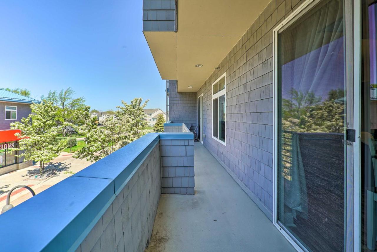 Grand Haven Condo - Walk To Nearby Hot Spots! Extérieur photo